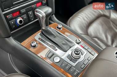 Позашляховик / Кросовер Audi Q7 2015 в 