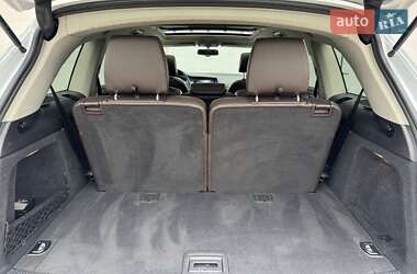 Позашляховик / Кросовер Audi Q7 2015 в 