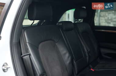 Внедорожник / Кроссовер Audi Q7 2013 в 
