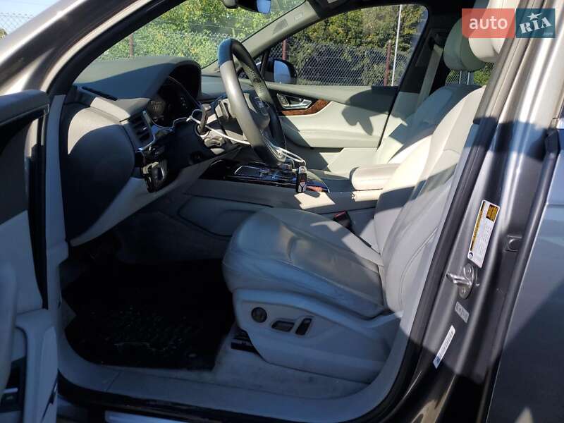 Позашляховик / Кросовер Audi Q7 2016 в Вінниці