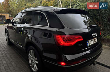 Позашляховик / Кросовер Audi Q7 2010 в 