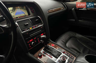 Позашляховик / Кросовер Audi Q7 2010 в 