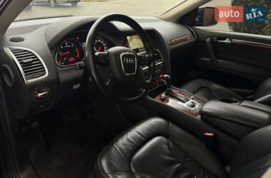 Позашляховик / Кросовер Audi Q7 2010 в 