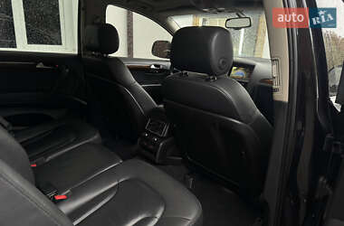 Позашляховик / Кросовер Audi Q7 2010 в 