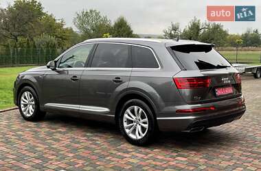 Внедорожник / Кроссовер Audi Q7 2019 в 