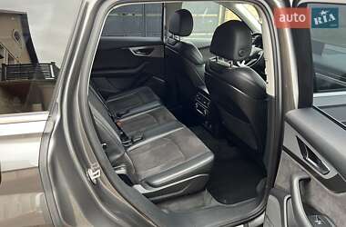 Внедорожник / Кроссовер Audi Q7 2019 в 