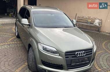 Позашляховик / Кросовер Audi Q7 2007 в 