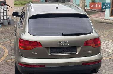 Позашляховик / Кросовер Audi Q7 2007 в 