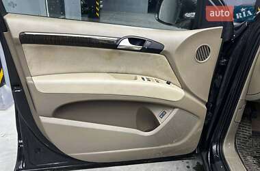 Позашляховик / Кросовер Audi Q7 2007 в 