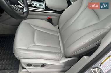 Позашляховик / Кросовер Audi Q7 2020 в 