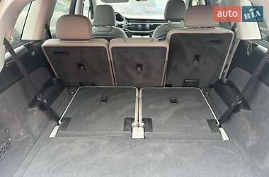 Позашляховик / Кросовер Audi Q7 2020 в 