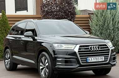 Позашляховик / Кросовер Audi Q7 2016 в 