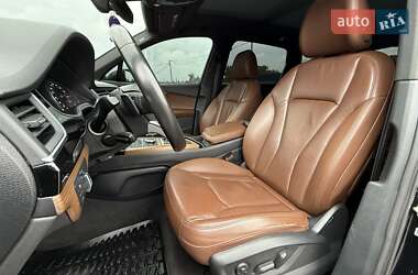 Позашляховик / Кросовер Audi Q7 2016 в 