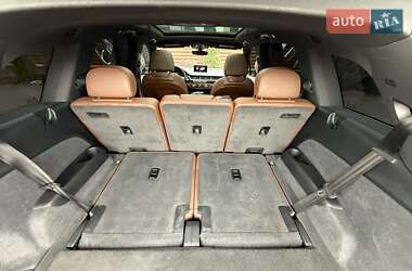 Позашляховик / Кросовер Audi Q7 2016 в 