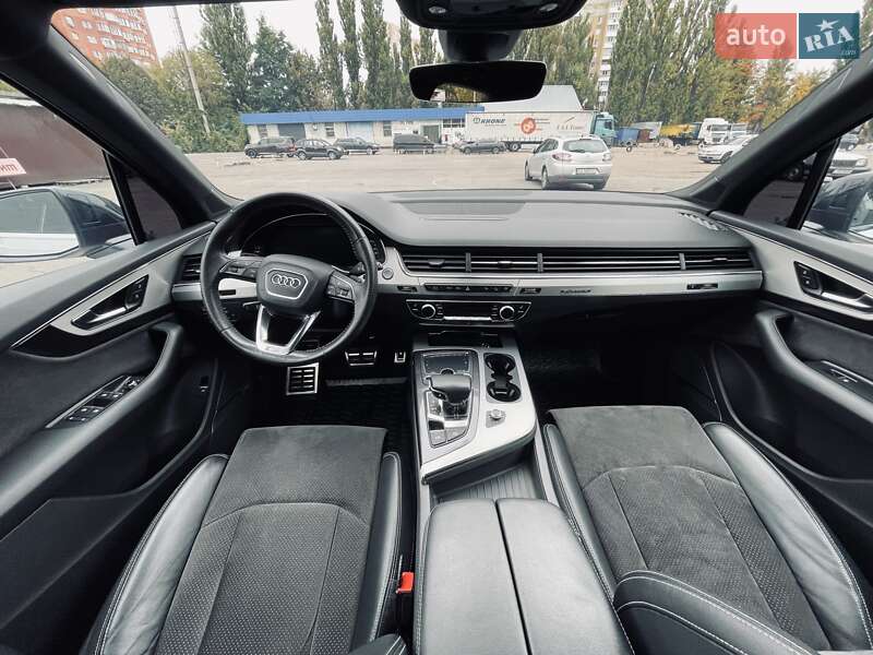 Внедорожник / Кроссовер Audi Q7 2019 в Киеве