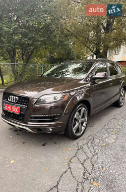 Позашляховик / Кросовер Audi Q7 2014 в 