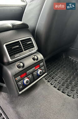 Позашляховик / Кросовер Audi Q7 2008 в 