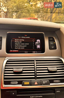 Позашляховик / Кросовер Audi Q7 2014 в 