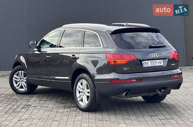 Позашляховик / Кросовер Audi Q7 2008 в 