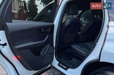 Позашляховик / Кросовер Audi Q7 2016 в 