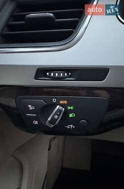 Позашляховик / Кросовер Audi Q7 2019 в 