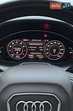 Позашляховик / Кросовер Audi Q7 2019 в 