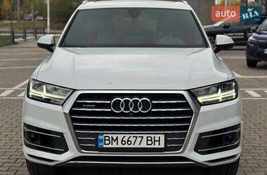 Позашляховик / Кросовер Audi Q7 2016 в 