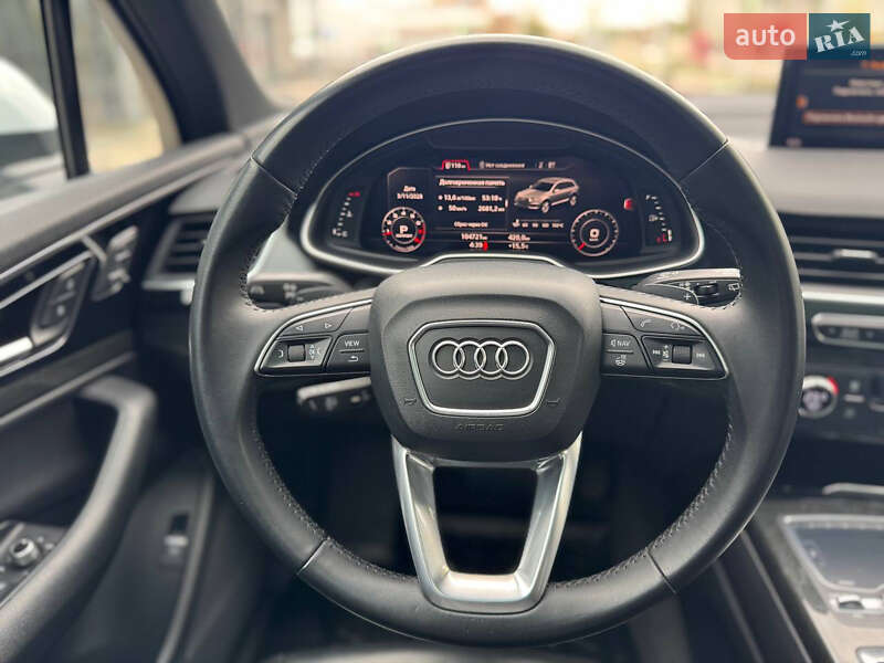 Позашляховик / Кросовер Audi Q7 2016 в Сумах