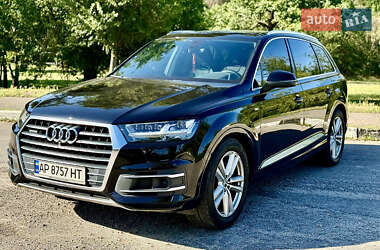 Позашляховик / Кросовер Audi Q7 2016 в 