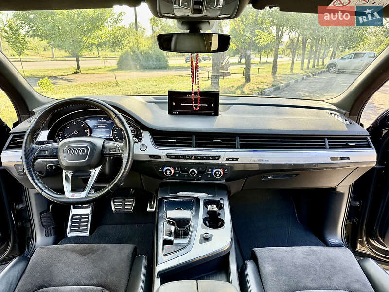 Позашляховик / Кросовер Audi Q7 2016 в Дніпрі фото 9 Позашляховик / Кросовер Audi Q7 2016 в Дніпрі