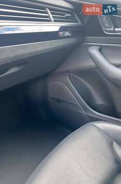 Внедорожник / Кроссовер Audi Q7 2018 в 