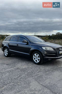 Позашляховик / Кросовер Audi Q7 2006 в 
