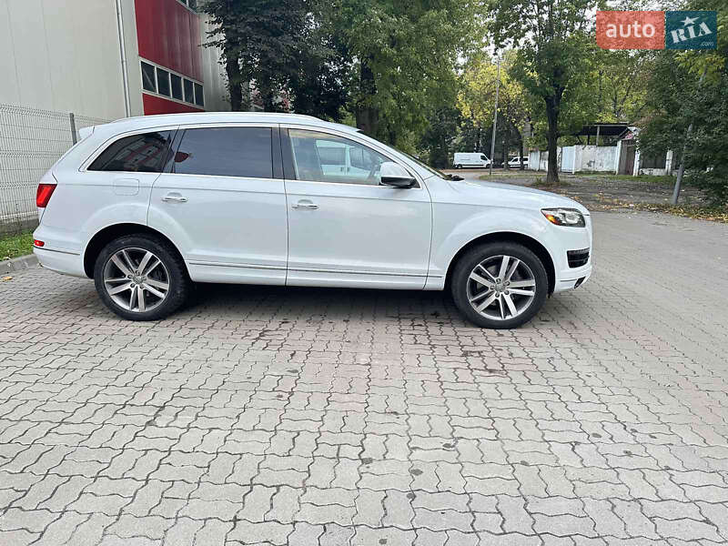Позашляховик / Кросовер Audi Q7 2013 в Львові
