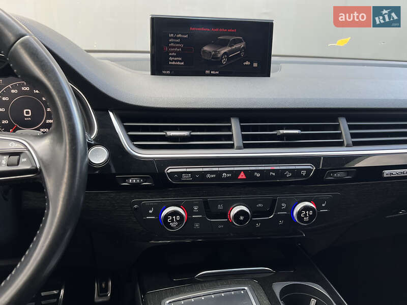 Позашляховик / Кросовер Audi Q7 2017 в Києві