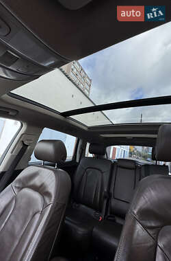 Позашляховик / Кросовер Audi Q7 2006 в 