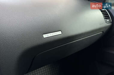 Позашляховик / Кросовер Audi Q7 2006 в 