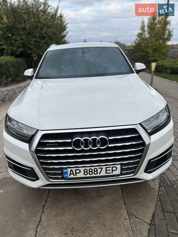 Позашляховик / Кросовер Audi Q7 2018 в Києві