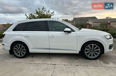Внедорожник / Кроссовер Audi Q7 2018 в 
