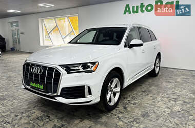 Внедорожник / Кроссовер Audi Q7 2022 в 