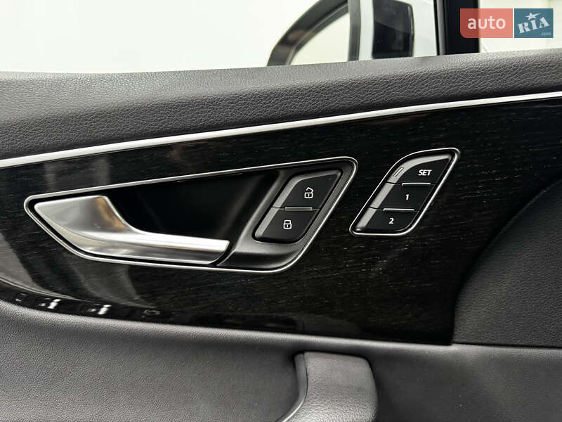 Внедорожник / Кроссовер Audi Q7 2022 в Одессе