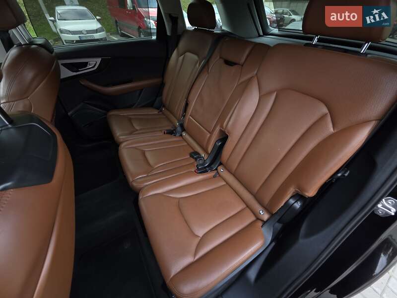 Внедорожник / Кроссовер Audi Q7 2016 в Тернополе