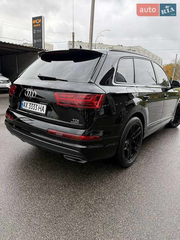 Позашляховик / Кросовер Audi Q7 2017 в Харкові