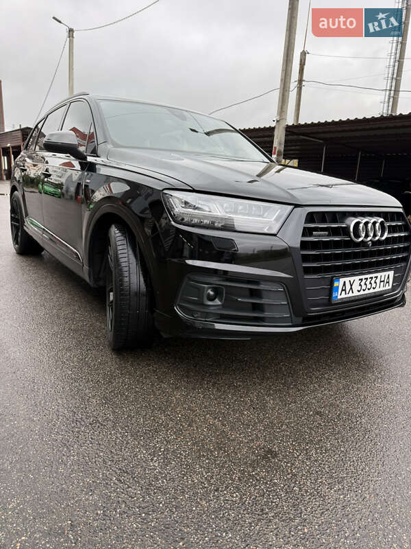Позашляховик / Кросовер Audi Q7 2017 в Харкові