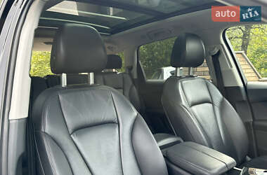 Позашляховик / Кросовер Audi Q7 2017 в 