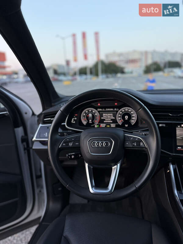 Внедорожник / Кроссовер Audi Q7 2020 в Черновцах