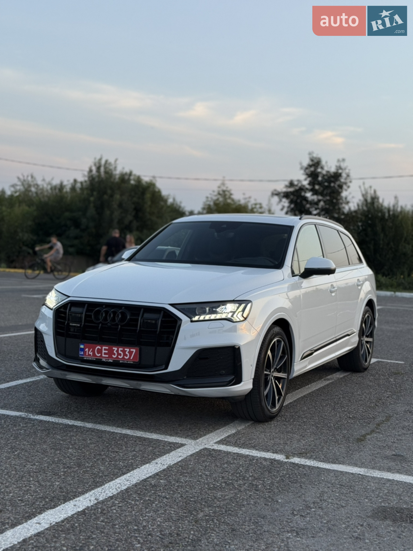 2020 Audi Q7 - фото 1