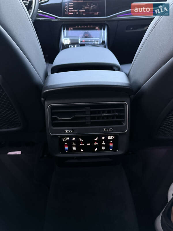 Внедорожник / Кроссовер Audi Q7 2020 в Черновцах
