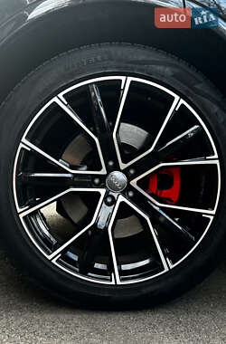 Внедорожник / Кроссовер Audi Q7 2020 в Киеве