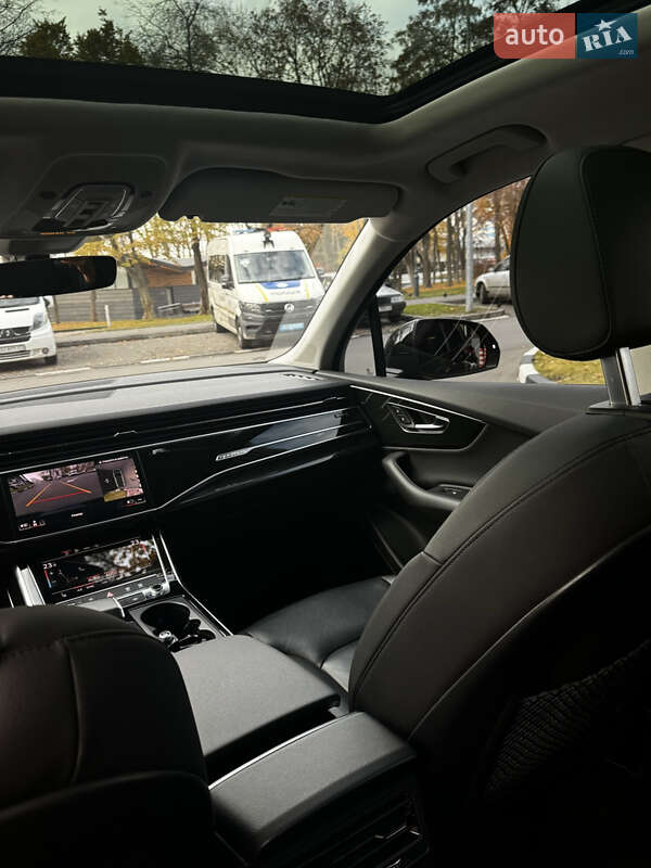 Позашляховик / Кросовер Audi Q7 2020 в Києві фото 28 Позашляховик / Кросовер Audi Q7 2020 в Києві