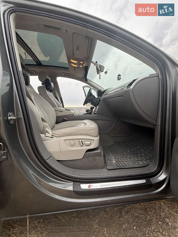 Позашляховик / Кросовер Audi Q7 2014 в Кілії фото 15 Позашляховик / Кросовер Audi Q7 2014 в Кілії